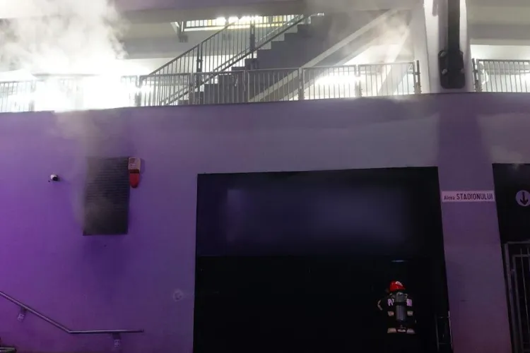 Incendiu în Clubul FORM Space de la Cluj Arena dimineata asta: Pompierii sunt chiar acum acolo să stingă focul izbucnit- Imagini de la fața locului
