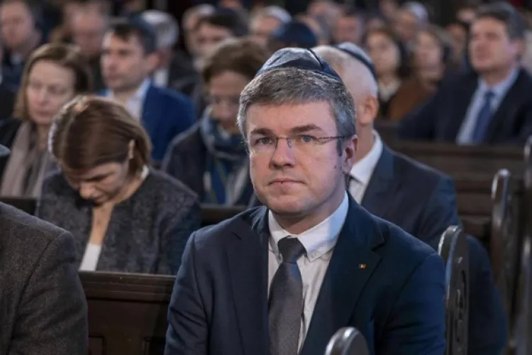 Ministrul Economiei recunoaște: Birocrația sufocă antreprenorii români. Ce promite Darău după ce OCDE a tras semnalul de alarmă