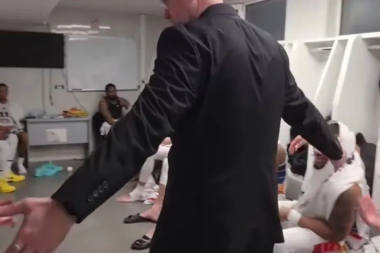 Ce le-a spus Mihai Silvășan „studenților” după ce s-au calificat în sferturile EuroCup: „La naiba! V-ați dorit mai mult și v-ați utilizat calitățile!”