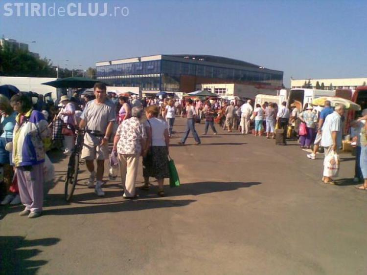 Peste 2.500 de clujeni au vizitat piata volanta de la Sala Sporturilor