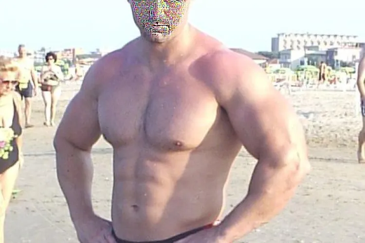 Cine sunt agresorii tanarului batut cu bestialitate in centrului Clujului de interlopi