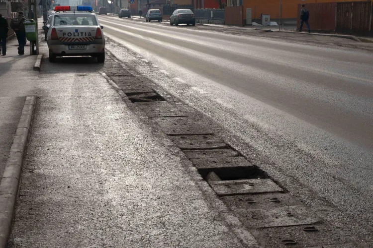 FCC Construction a dat o teapa de milioane de euro pe drumul Cluj - Gherla! In Apahida rigolele incep sa se sfarame FOTO