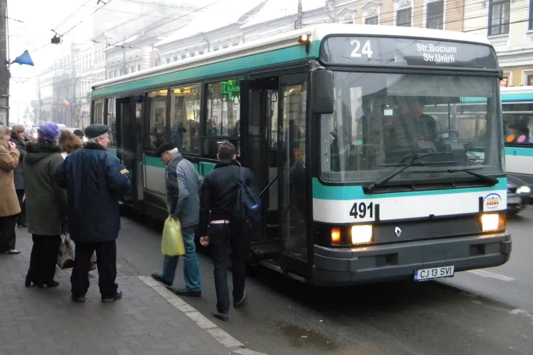 Noi documente pentru abonamentele gratuite pe mijloacele de transport din Cluj-Napoca