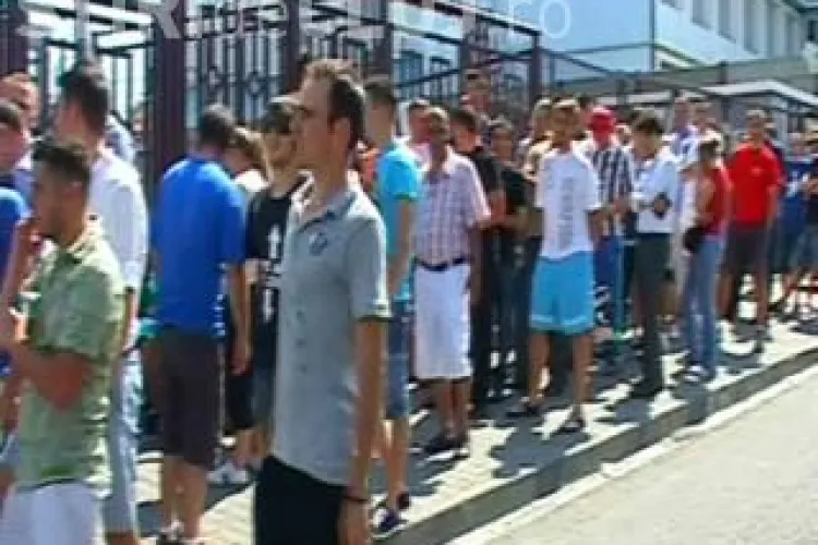 Coada la bilete in Gruia pentru meciul Steaua-TSKA Sofia - VIDEO