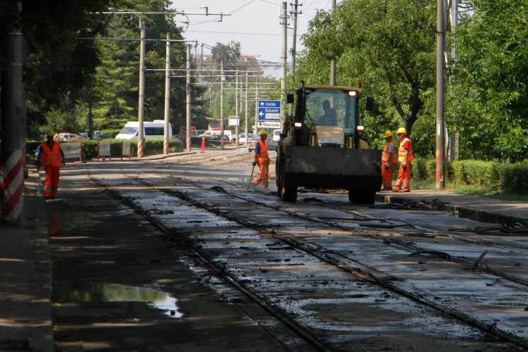 Primele 500 de tone de sina de tramvai au ajuns la Cluj-Napoca