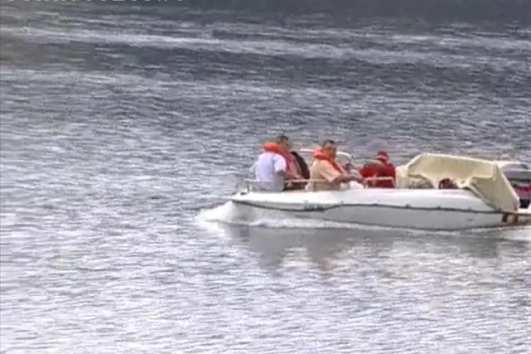 Cei trei inecati la Belis, cautati toata ziua! Este probabil sa fi fost bauti cand au traversat lacul cu barca VIDEO