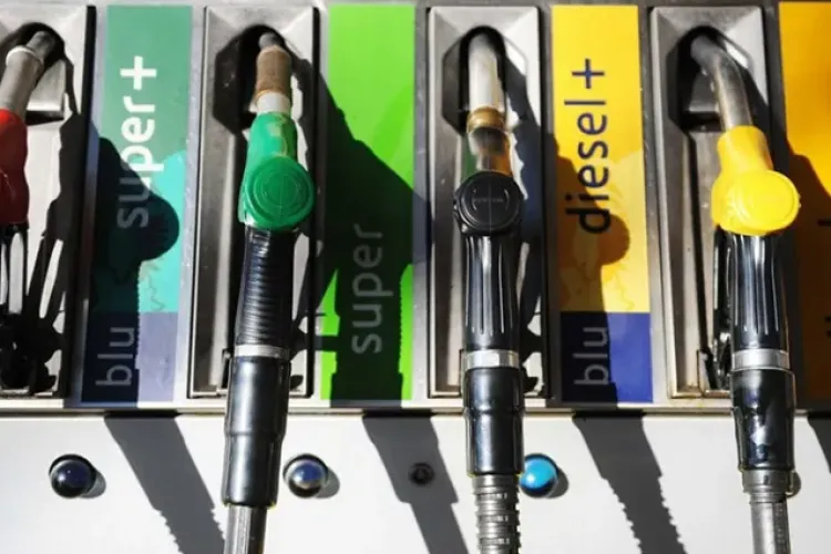 Scenariu de criză! Măsura Guvernului pentru combustibili riscă să lase România fără benzină