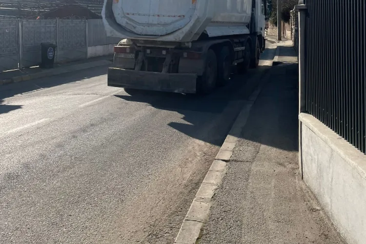 Primăria Cluj-Napoca investește 17 milioane de lei în strada problemă a orașului. Gropile, apa băltită și trotuarele impracticabile vor fi istorie