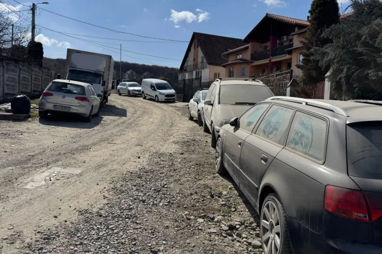 Primăria Cluj-Napoca reacționează după ce Știri de Cluj a vorbit despre starea deplorabilă a străzii Huedinului: Când vor începe lucrările la stradă