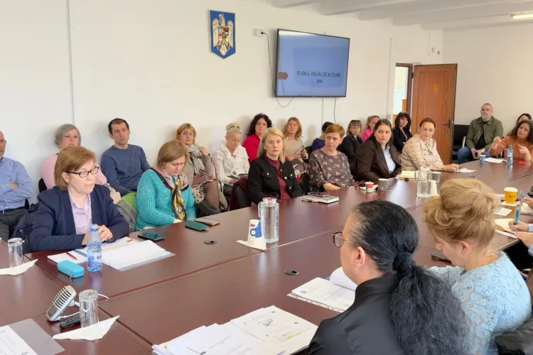 Planul județului Cluj pentru cei mai vulnerabili: Vârstnici, copii și familii sărace, vizați de servicii finanțate din sute de milioane de euro