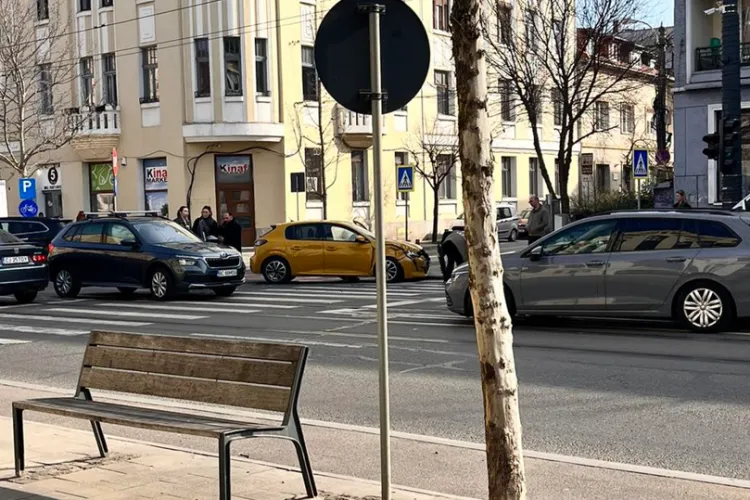 Accident LIVE în Cluj-Napoca! Era să se repete tragedia în care o tânără însărcinată a murit strivită de mașină! VIDEO 