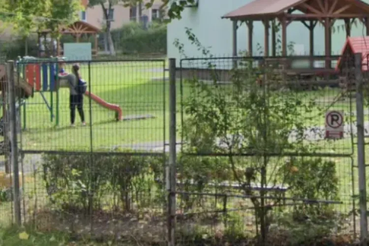 Îngrijorare într-un cartier din Cluj-Napoca! Părinții cer camere video și patrule în zona unui loc de joacă