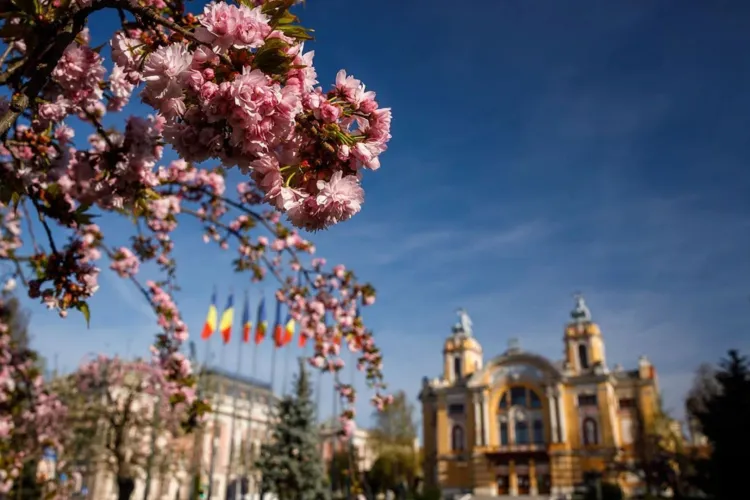 De la ploi și temperaturi ridicate la secetă: cum se schimbă radical vremea în România pe parcursul lunii aprilie