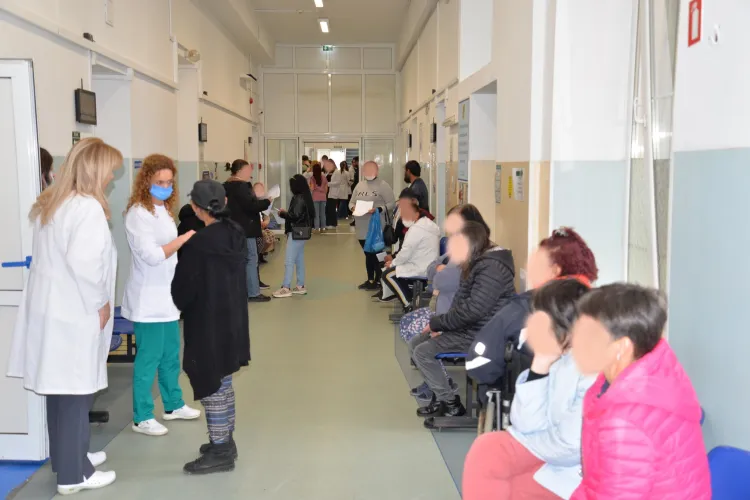Testări gratuite pentru tuberculoză la Cluj-Napoca! Zeci de persoane, investigate în cadrul unei campanii medicale FOTO 