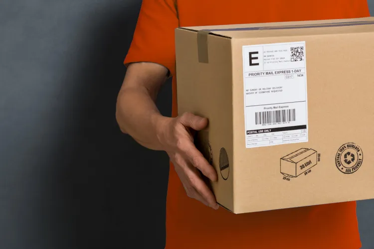 Un curier „șmecheraș