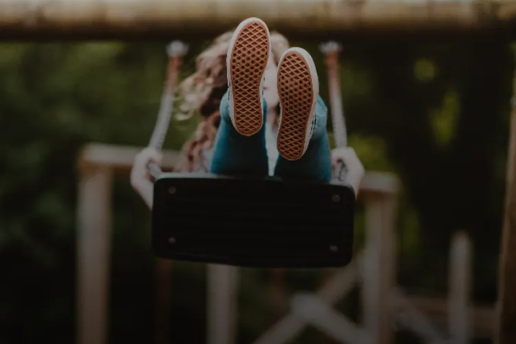 Pericol major într-un parc din Cluj-Napoca! Locul de joacă pentru copii dă direct în stradă