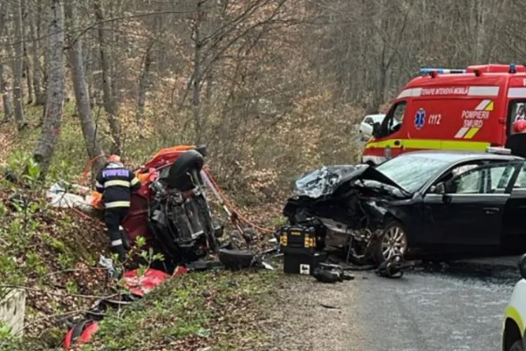 VIDEO Ce a provocat accidentul deosebit de grav dintre Făget și Sălicea, Cluj. Trei persoane au fost încarcerate, două inconștiente