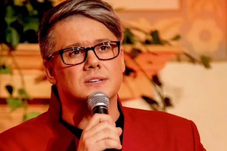 FOTO. Cum arăta tatăl lui Fuego. Artistul clujean a publicat prima imagine cu părintele său: „Am zis de multă vreme că o să vi-l arăt!”