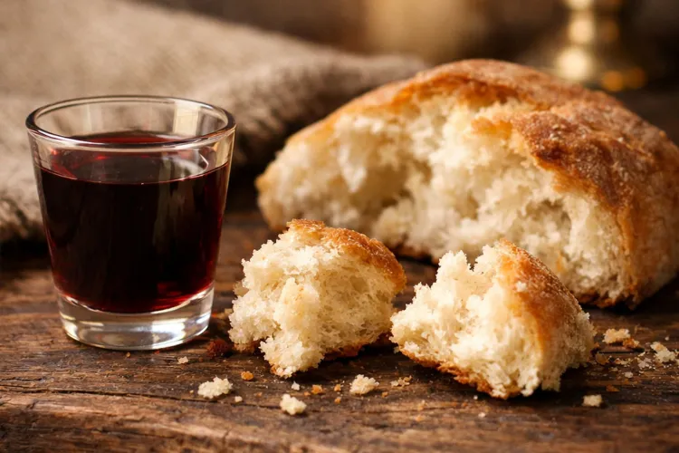 De câte ori se ia Paștele (pâinea cu vin)? Tradiția reală pe care puțini o respectă. Ce spun preoții și cum ar trebui să respectăm legea bisericească