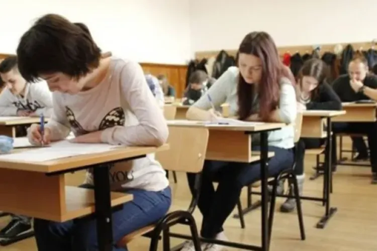 Relaxare înainte de final! Elevii revin la cursuri după Paște pentru ultimul modul