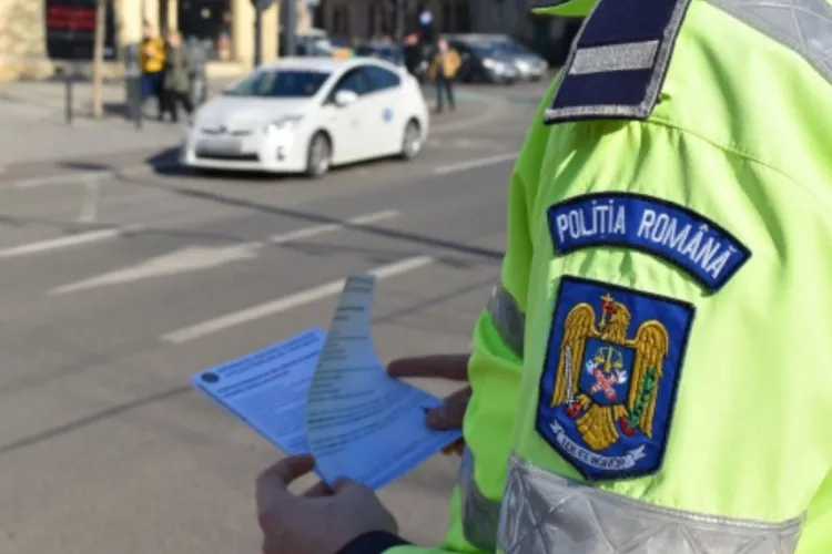 Polițiștii clujeni ies pe străzi înainte de Paște: Șofer fără permis și tractor fără numere, prinși în doar 30 de minute. Alte zeci de amenzi date