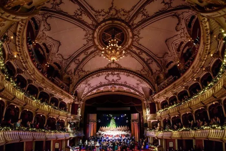 Clujul prinde viață prin muzică: Cluj Chamber Music Festival aduce jazz, clasic și crossover în cele mai neașteptate locuri din oraș