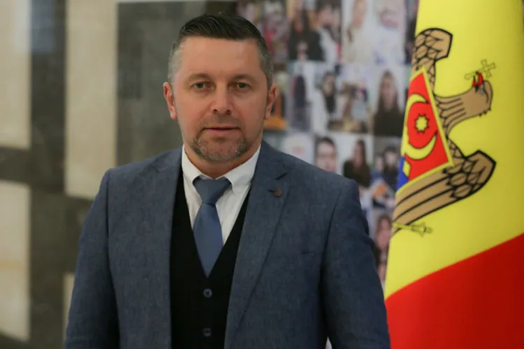 A absolvit Universitatea de Artă și Design din Cluj-Napoca, iar acum vrea să ajungă primar în Republica Moldova. Cine este Sergiu Stanciu