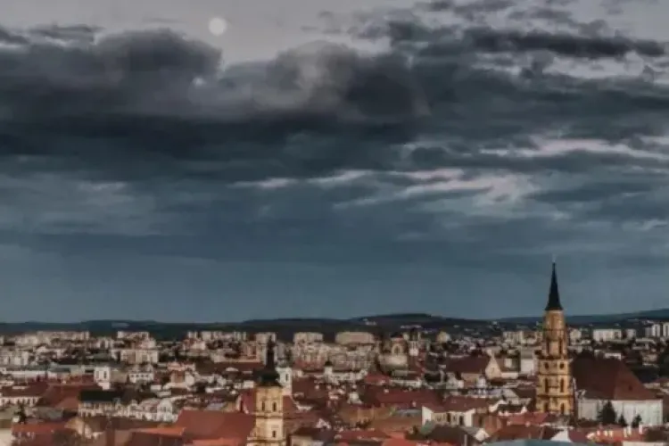 Vreme instabilă la Cluj și în toată țara! Meteorologii anunță ploi, vânt și ninsori până sâmbătă
