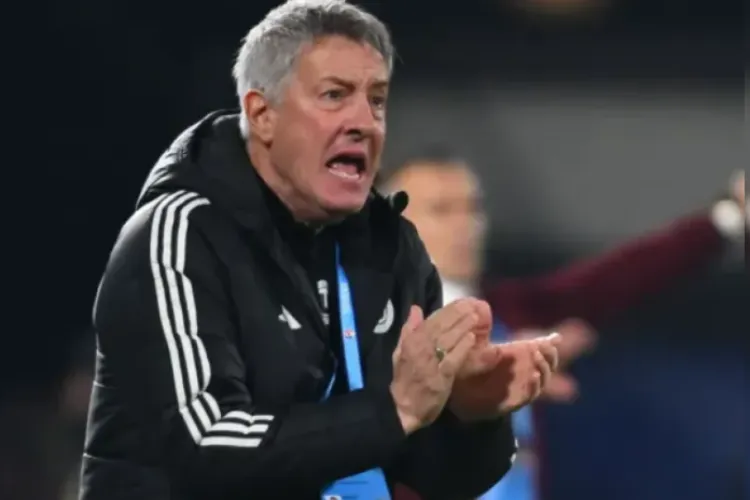 Cristiano Bergodi temperează euforia fanilor U Cluj, după victoria cu Craiova: „Stăm cu picioarele pe pământ, nu trebuie să visăm”