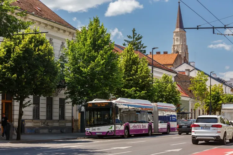 Program special de circulație în Cluj-Napoca de Paștele Catolic, Cum cum circulă autobuzele și troleibuzele pentru noaptea de Înviere