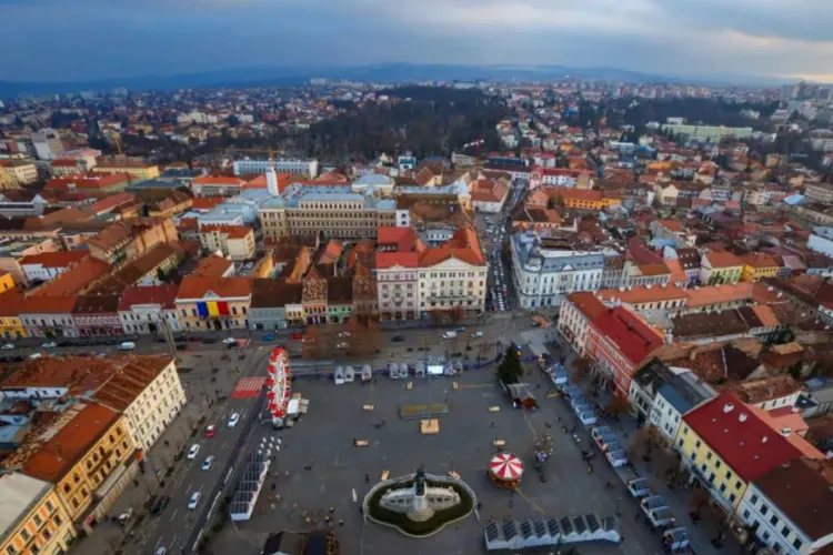 Jurnaliștii străini, fascinați de Cluj. Am ajuns studiu de caz la nivel european: „Greu să-ți imaginezi cât de mare este diferența față de acum 25 de ani”