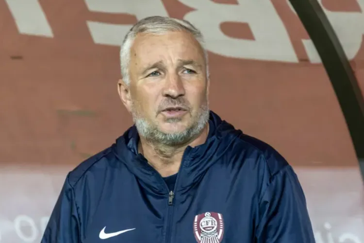 Triunghi al datoriilor CFR Cluj - Rapid București - Dan Petrescu. Antrenorul a primit 120.000 de euro după ce UEFA a trecut la amenințări
