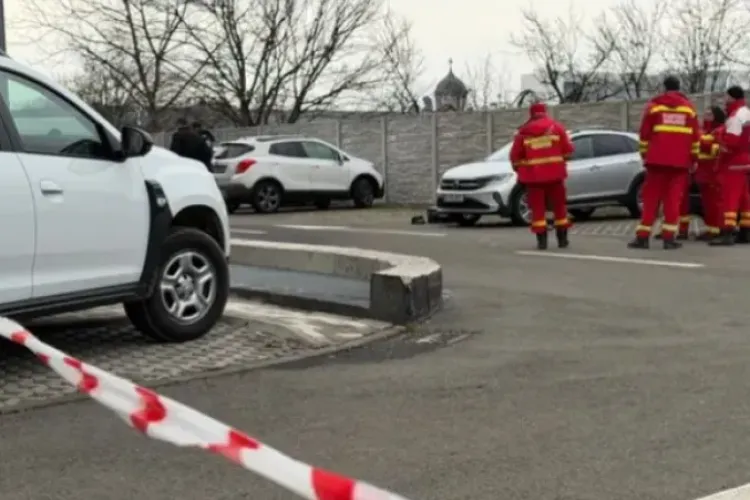 Un copil și-a pierdut viața după ce a căzut de la etajul patru! Medicii au luptat până în ultima clipă, dar n-a fost de ajuns