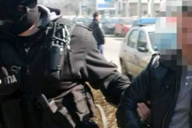 A sfidat legea! Un bărbat a fost reținut în Cluj-Napoca după ce s-a întâlnit cu femeia de care trebuia să stea departe