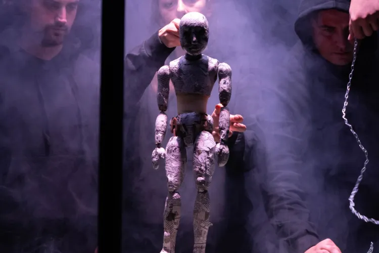 Un spectacol cu totul unic ajunge la Cluj: Poveștile reale ale deținuților din Gherla sunt puse în scenă. Piesa va avea supratitrare în limba engleză