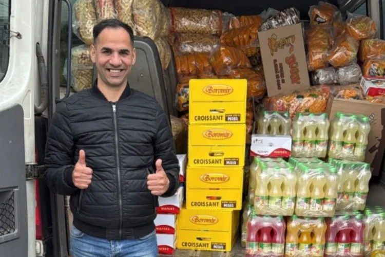 Remus, bărbatul crescut într-o casă de copii din Cluj se pregătește să îl ajute pe „Iepuraș” cu cadourile pentru zeci de copii din centre FOTO