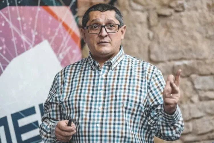 Un antreprenor clujean trage un semnal de alarmă, după ce mii de angajați de la o companie de IT au fost dați afară peste noapte: „Mai urmează două valuri”