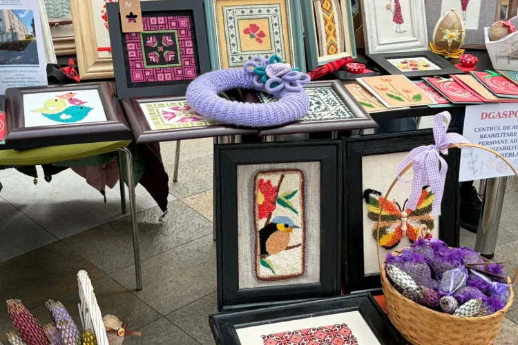 Un târg cu suflet în Cluj: Sute de obiecte hand-made realizate de beneficiari DGASPC așteaptă să fie luate acasă. Fă un cadou special oamenilor dragi