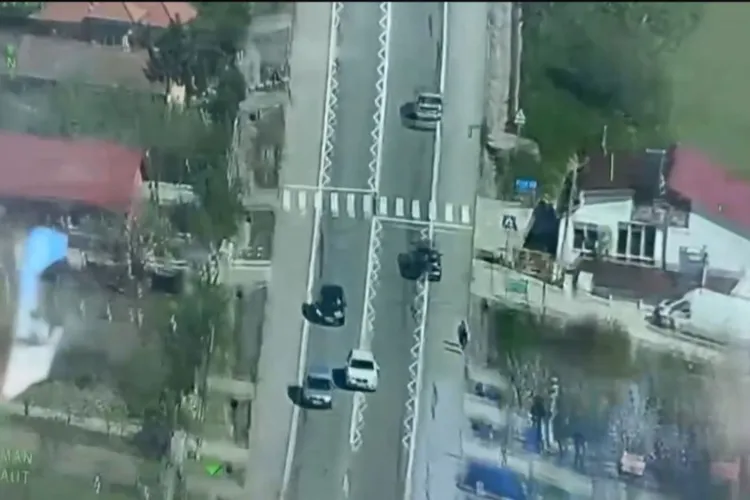 Au crezut că nu-i vede nimeni...dar elicopterul MAI i-a prins: Ce s-a întâmplat cu doi șoferi după ce s-au crezut la raliu pe șosea - VIDEO