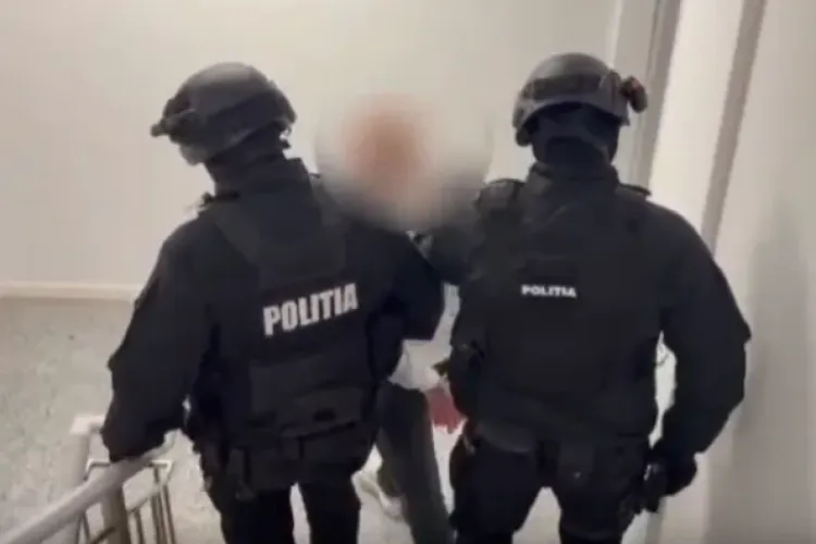 Un tânăr de 20 de ani a fost arestat preventiv pentru 30 de zile, după ce a întreținut relații cu o minoră de 14 ani