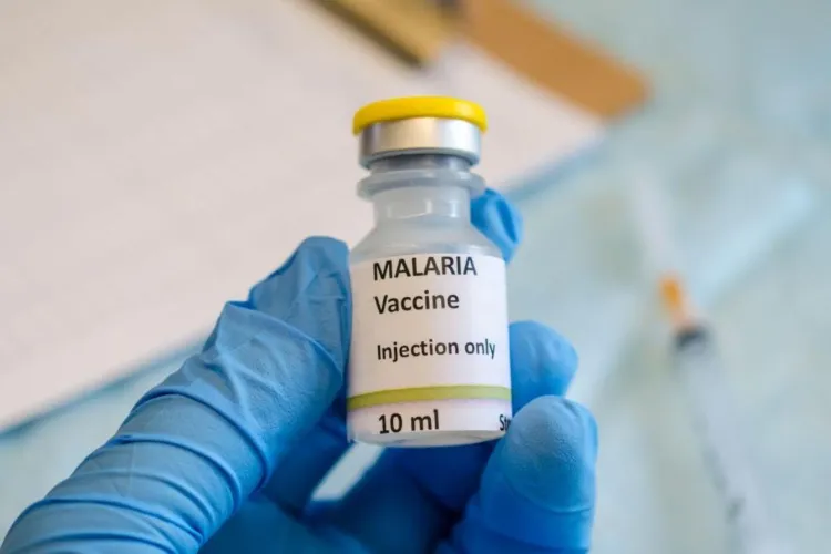 Premieră medicală globală: OMS aprobă primul tratament împotriva malariei destinat nou-născuților și sugarilor de până la 5 kilograme