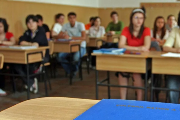 Schimbare totală în educație: Licee din Cluj-Napoca și din alte orașe intră într-un program pilot care le permite să decidă ce și cum învață elevii