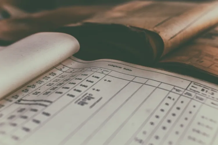 Cu o singură semnătură a fost deblocată situația juridică a zecilor de clujeni cu terenuri în aer! Au fost emise mai multe titluri de proprietate