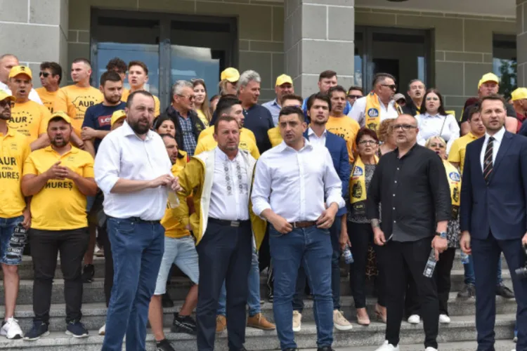 O voce importantă din AUR Cluj crede că PSD doar joacă teatru când amenință cu ieșirea de la guvernare: „Mai degrabă o mișcare de imagine”