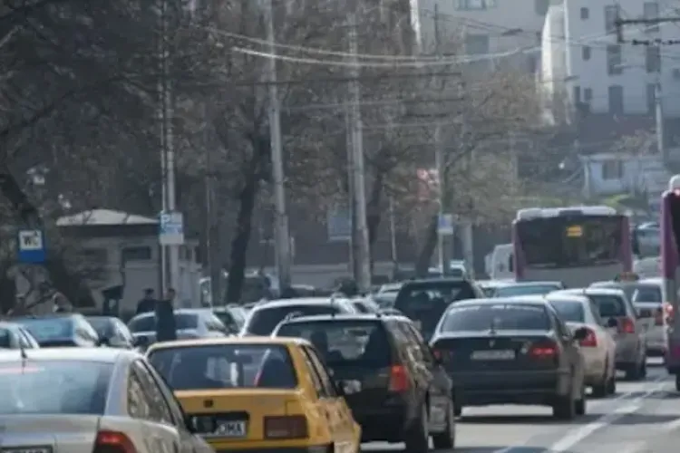 Clujul are peste 400.000 de mașini! Traficul devine tot mai greu de gestionat, iar infrastructura cedează sub presiune 