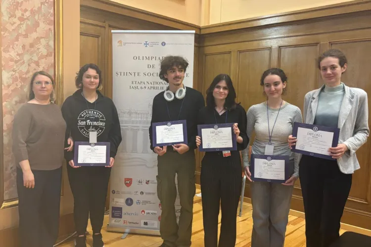 Elevii de elită ai Clujului fac senzație la nivel național: Aceștia s-au întors din Iași cu premii importante la Olimpiada de Științe Socio-Umane