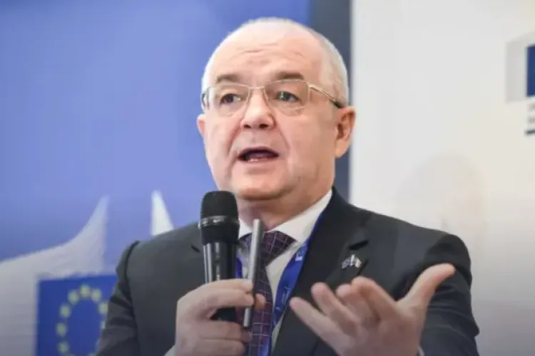 Emil Boc nu-i iartă pe social-democrați, după ce au decis să iasă de la guvernare: „Este o greșeală istorică, o criză împotriva României”