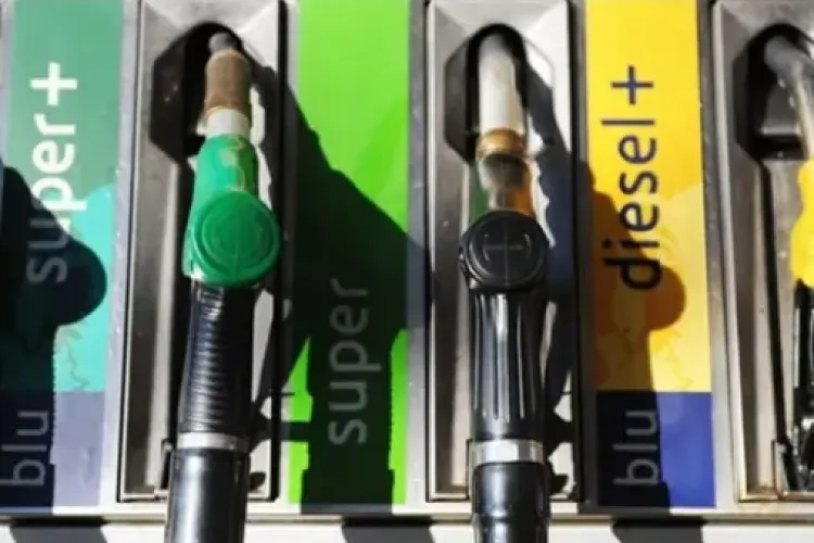 VESTE BUNĂ pentru șoferi! Benzina și motorina s-au ieftinit cu aproape un leu pe litru în mai puțin de 10 zile! Cât costă acum carburanții la Cluj-Napoca