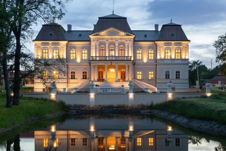 Castelul care a cucerit Europa: Clujul scrie istorie cu o restaurare de milioane și cheamă publicul la vot! Castelul Banffy din Răscruci, o bijuterie