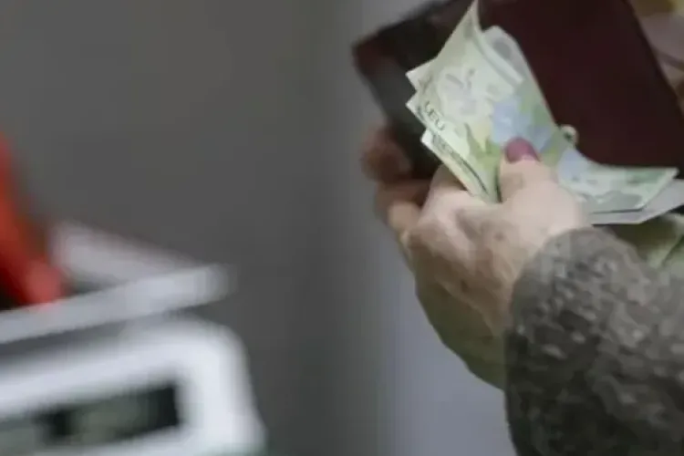 Bani în plus la pensie fără nicio cerere! Cine primește până la 1.000 de lei în mai 2026